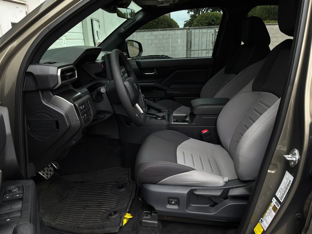 Used 2025 Toyota Tacoma TRD Sport image 10