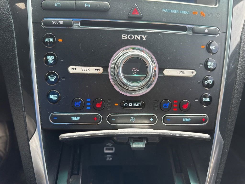Used 2016 Ford Explorer Sport w/ Equipment Group 401A AWD/4WD image 24