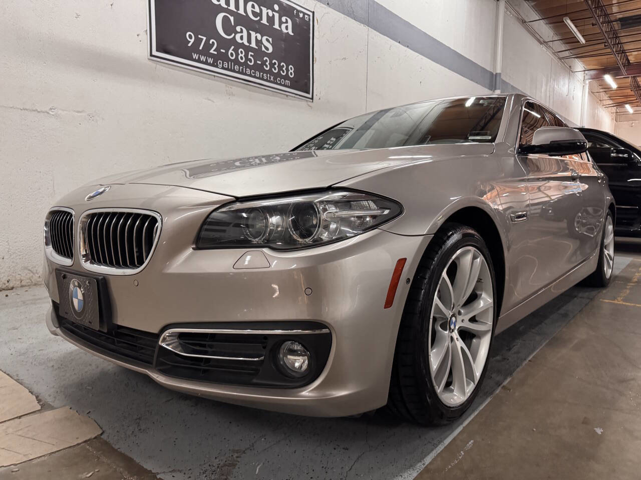 Used 2016 BMW 535i Sedan image 2