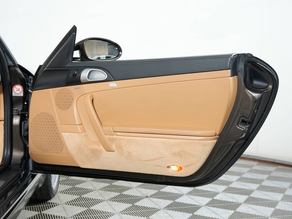 Used 2008 Porsche 911 Carrera RWD image 38