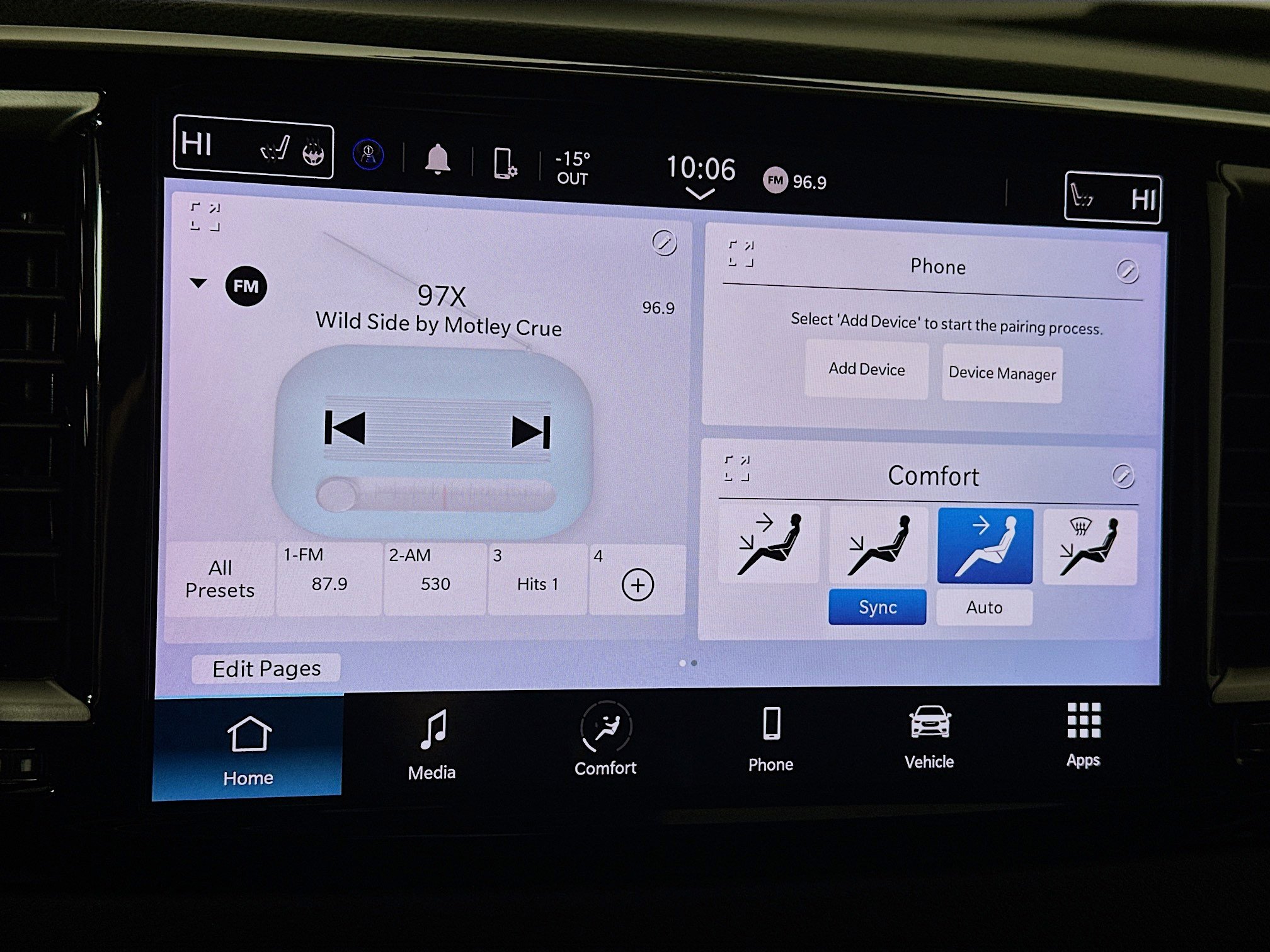 Used 2023 Chrysler Pacifica Touring-L image 14