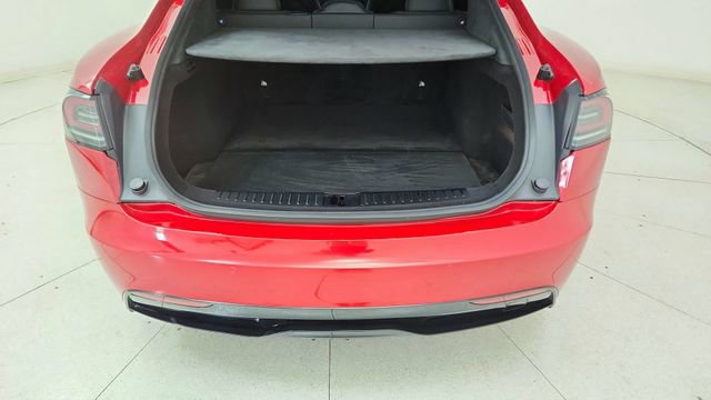 Used 2022 Tesla Model S image 14