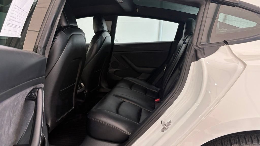 Used 2022 Tesla Model 3 Long Range AWD/4WD image 17
