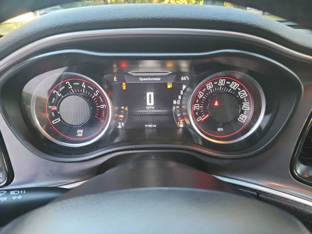 Used 2019 Dodge Challenger SXT image 20