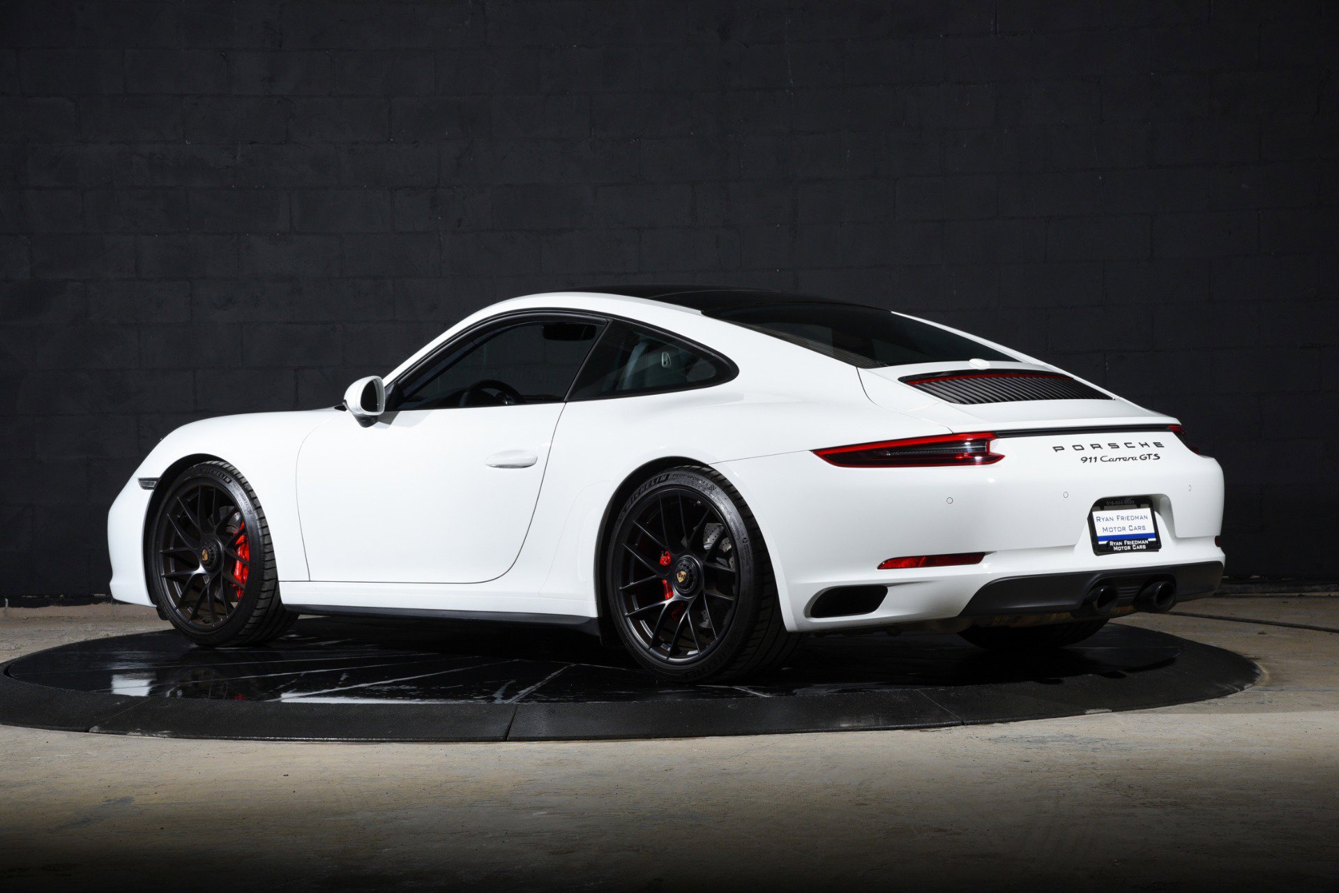 Used 2019 Porsche 911 Carrera GTS RWD image 14