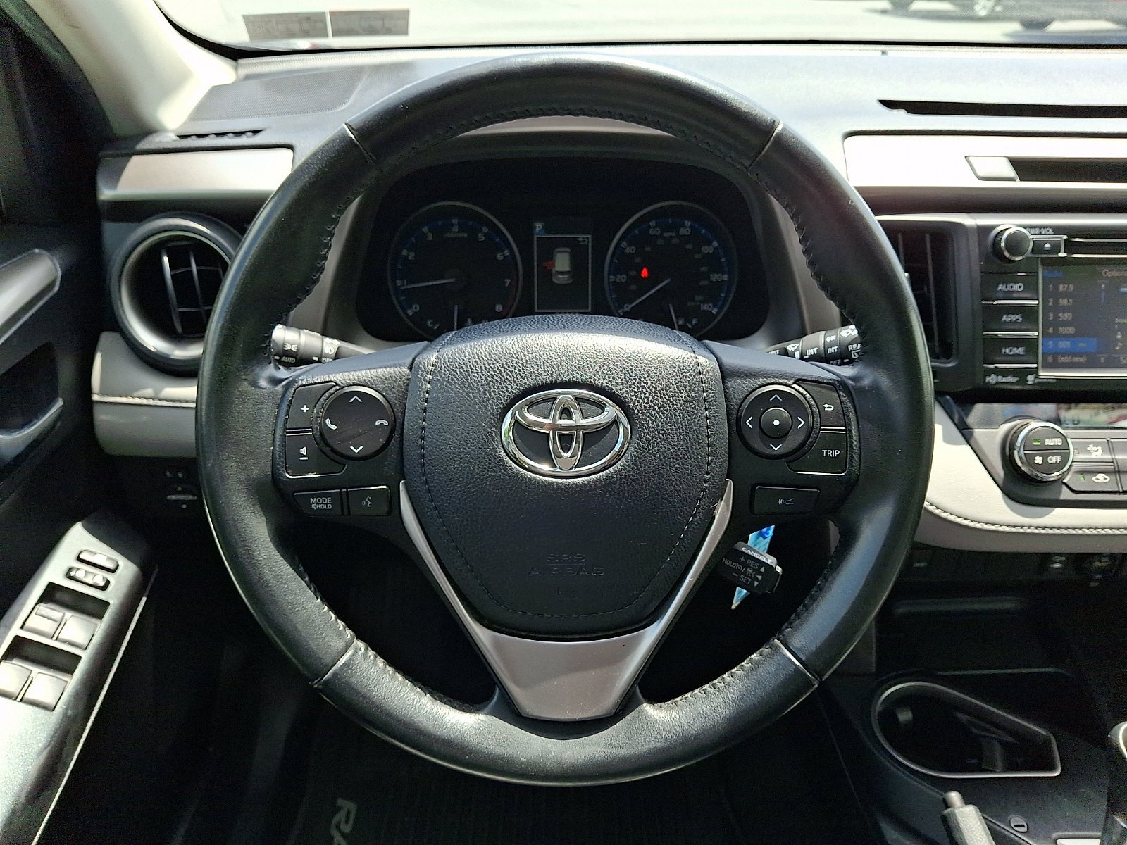 Used 2017 Toyota RAV4 XLE w/ All Weather Liner Package AWD/4WD image 20