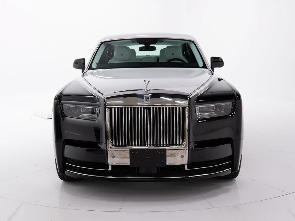 Certified 2026 Rolls-Royce Phantom Sedan w/ Leather Finishing Pack RWD image 8