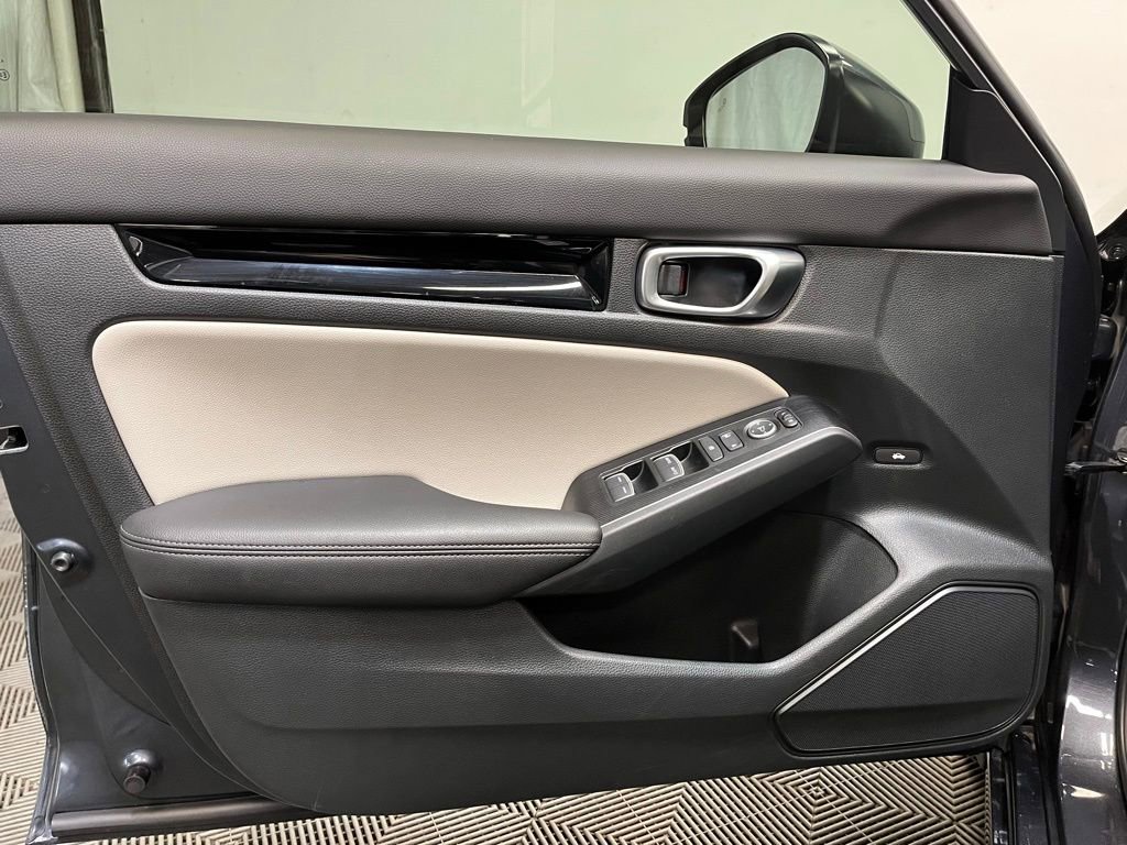 Used 2024 Honda Civic Touring image 13