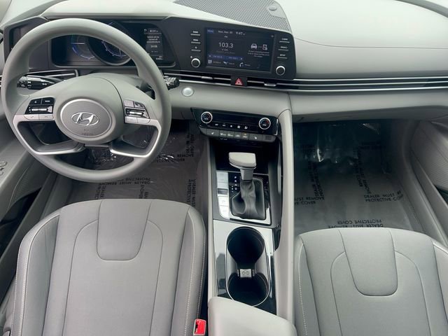 Used 2022 Hyundai Elantra Blue image 14