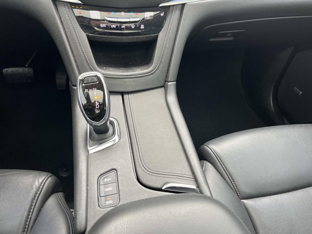 Used 2019 Cadillac XT5 Luxury image 31