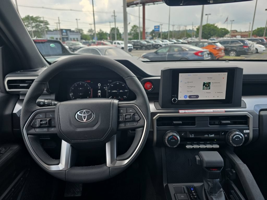 New 2026 Toyota Tacoma TRD Off-Road AWD/4WD image 13