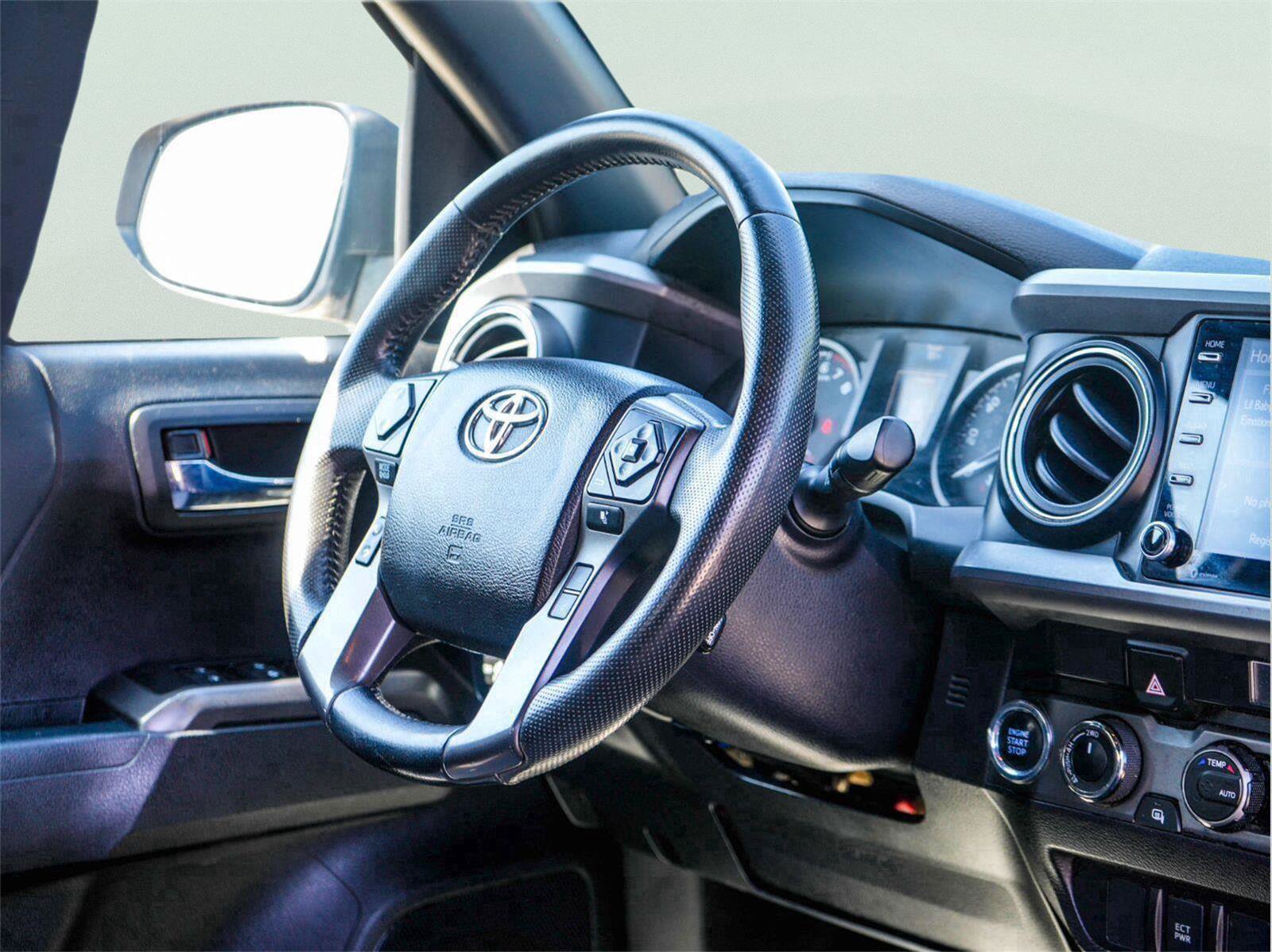 Used 2023 Toyota Tacoma TRD Sport AWD/4WD image 11
