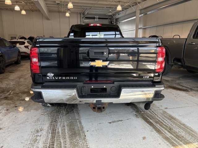 Used 2017 Chevrolet Silverado 3500 LTZ w/ Duramax Plus Package image 4
