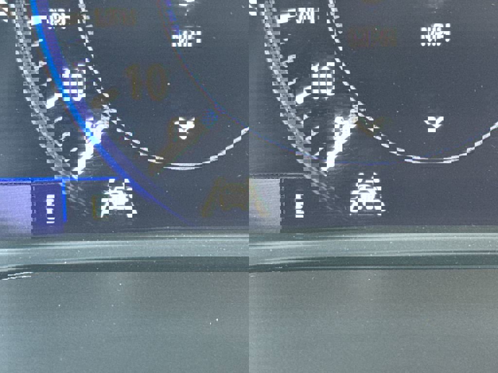 Used 2024 Buick Enclave Avenir image 26