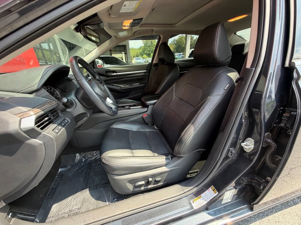 Used 2019 Nissan Altima 2.5 Platinum FWD image 31