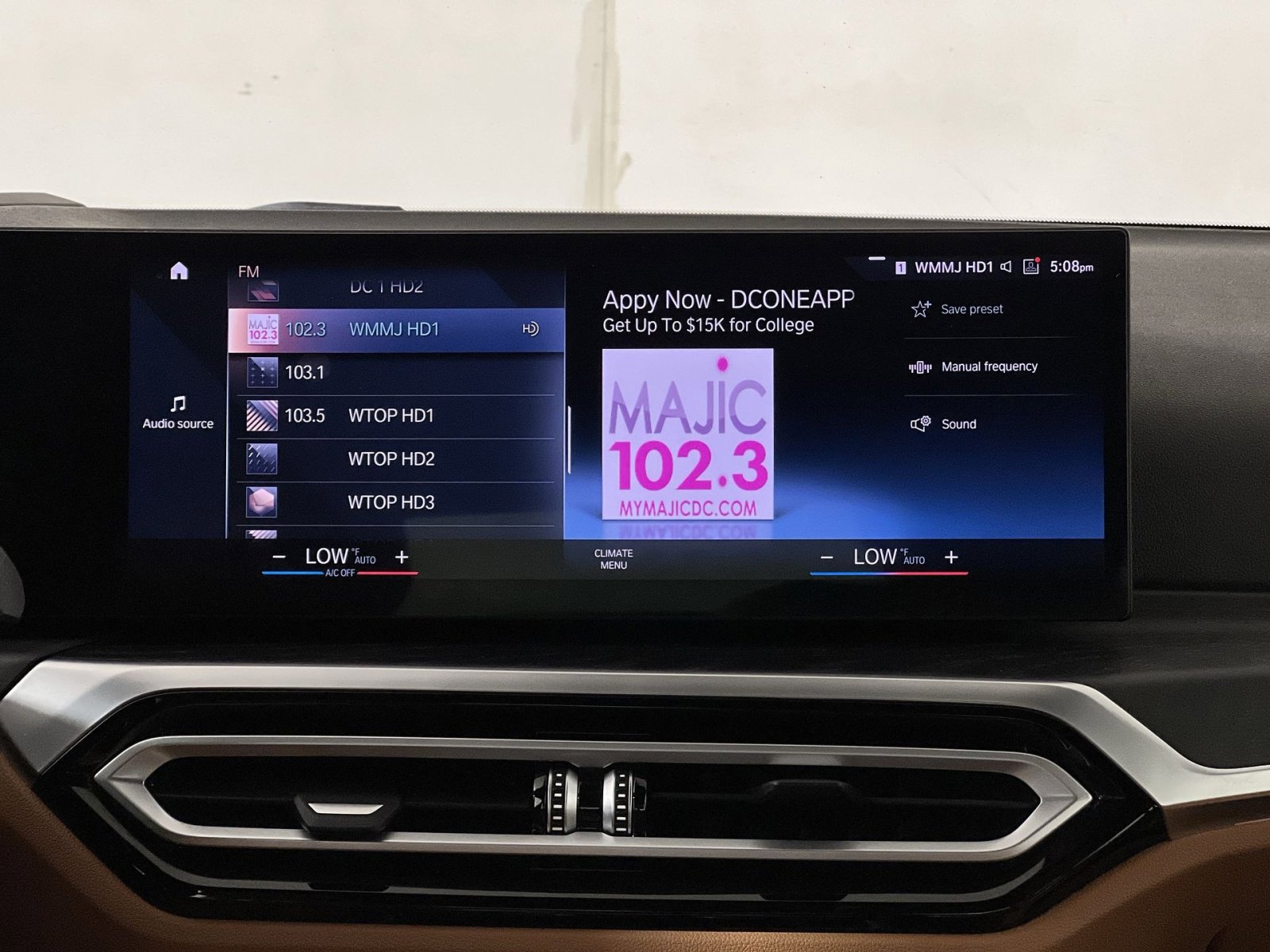 Used 2023 BMW 330i xDrive Sedan AWD/4WD image 18