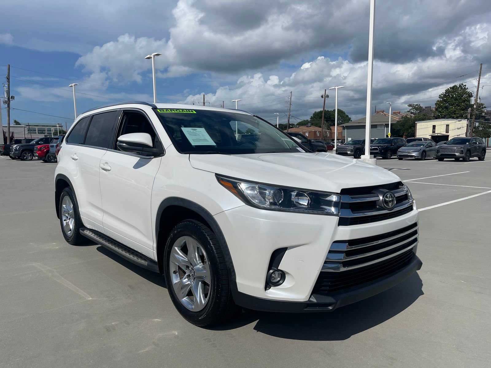Used 2019 Toyota Highlander Limited FWD image 8
