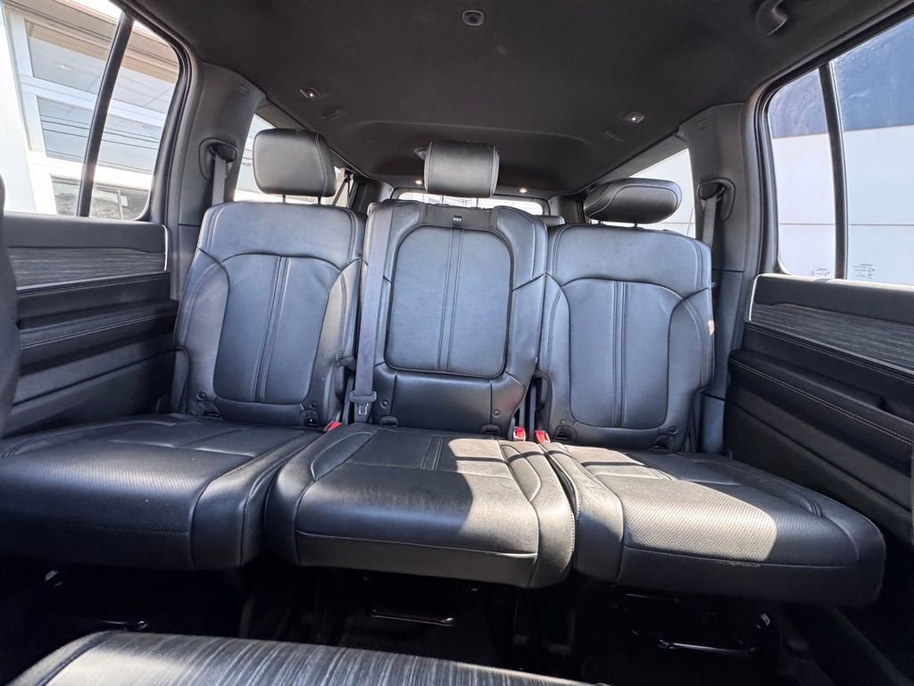 Used 2023 Jeep Wagoneer L Series II image 19