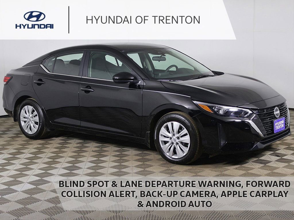Used 2024 Nissan Sentra S image 1