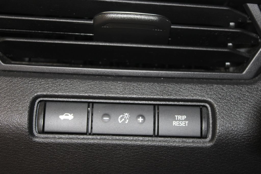 Used 2024 Nissan Altima 2.5 SV FWD image 45