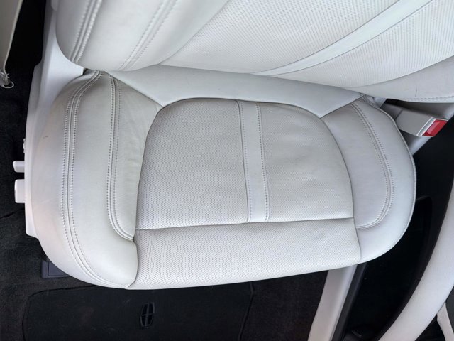 Used 2018 Lincoln MKZ Reserve FWD image 18
