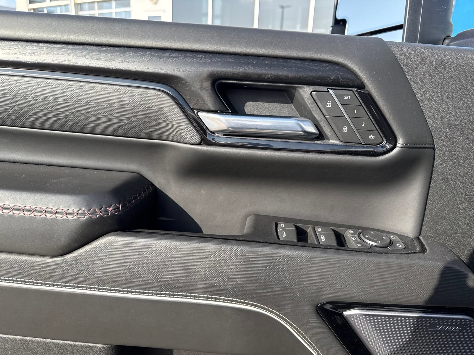 Used 2025 GMC Sierra 2500 AT4X AWD/4WD image 18