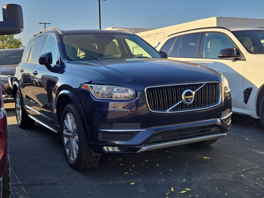 Used 2016 Volvo XC90 T6 Momentum AWD/4WD image 3