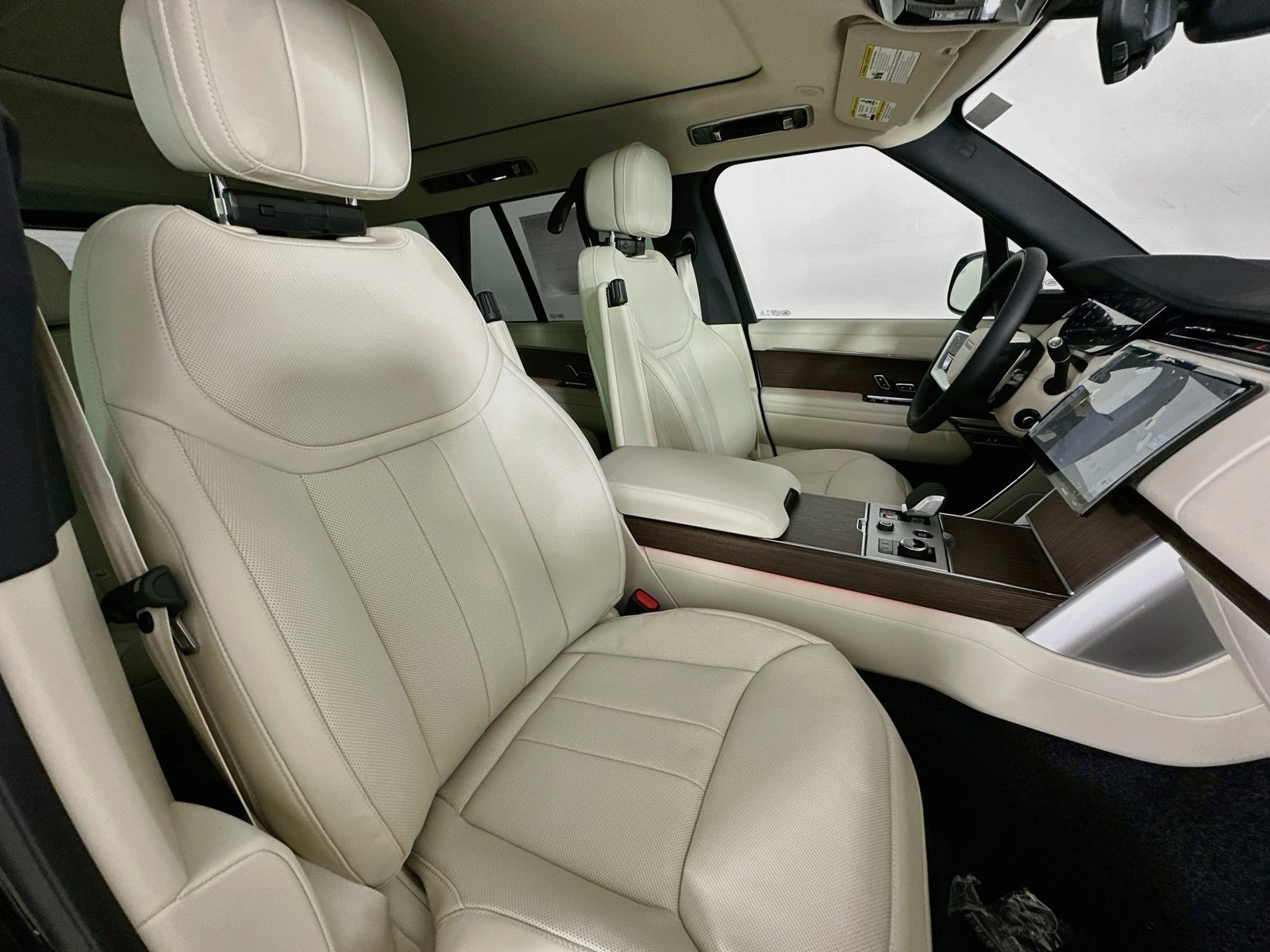 New 2027 Land Rover Range Rover SE AWD/4WD image 44