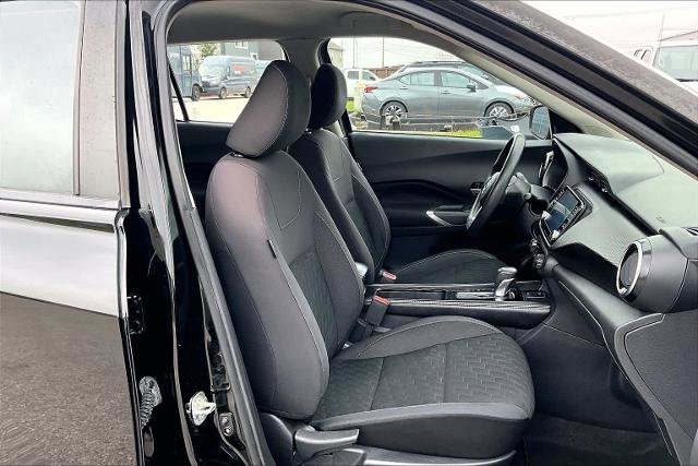 Certified 2021 Nissan Kicks SV image 8