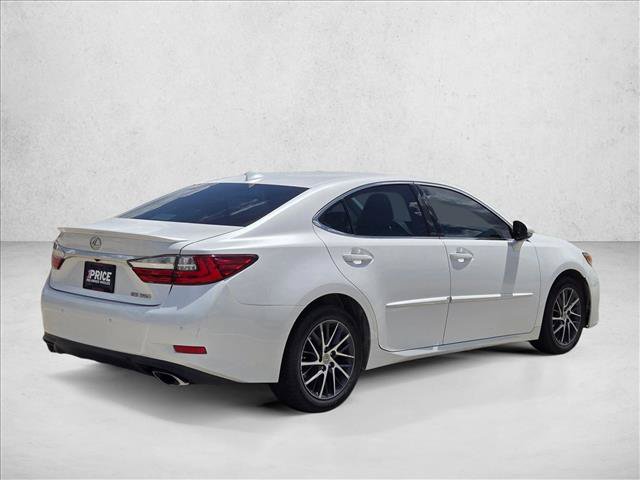 Used 2016 Lexus ES 350 w/ Premium Package w/Wood Trim FWD image 5