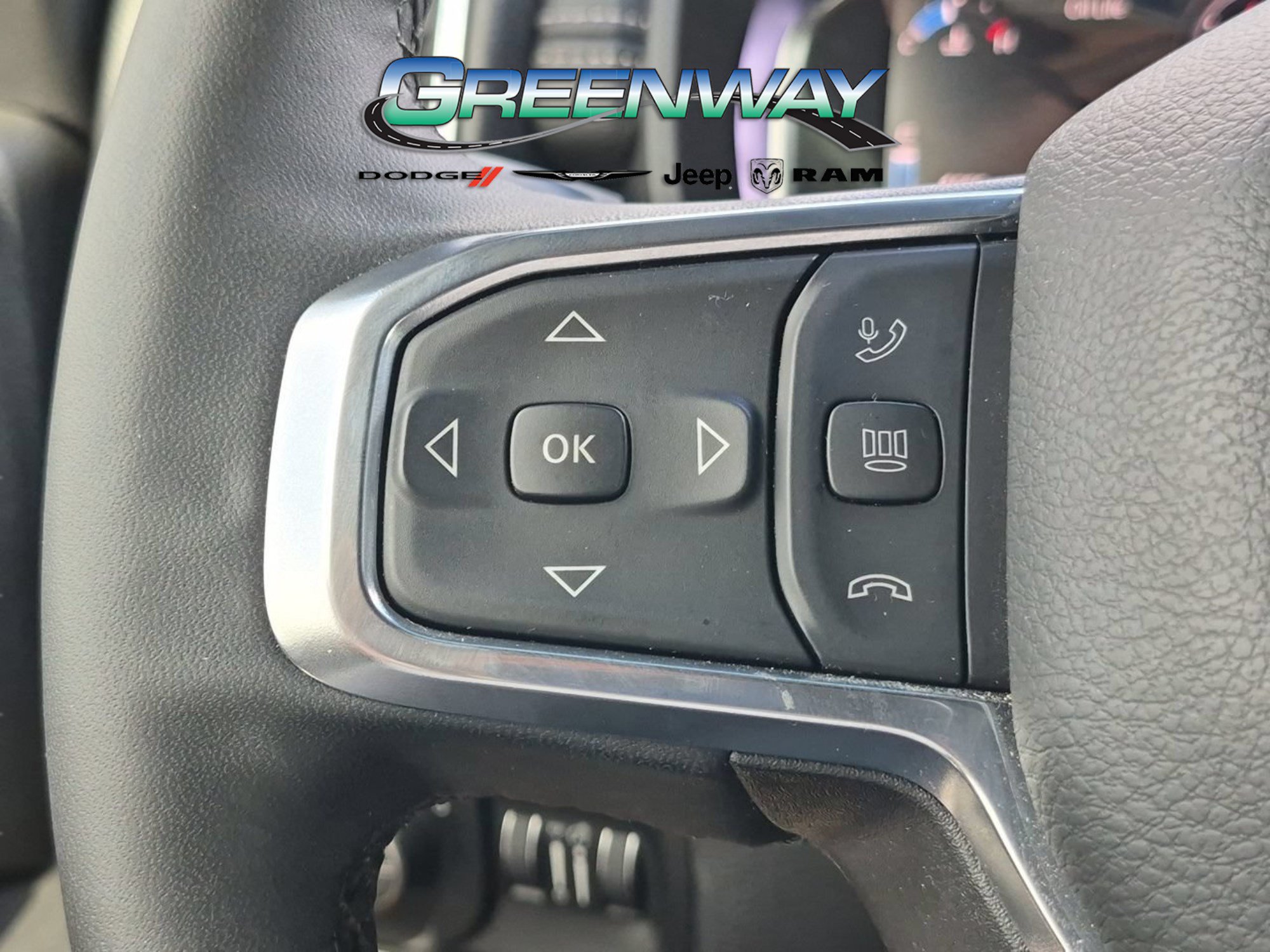 Used 2025 RAM 3500 Laramie AWD/4WD image 24
