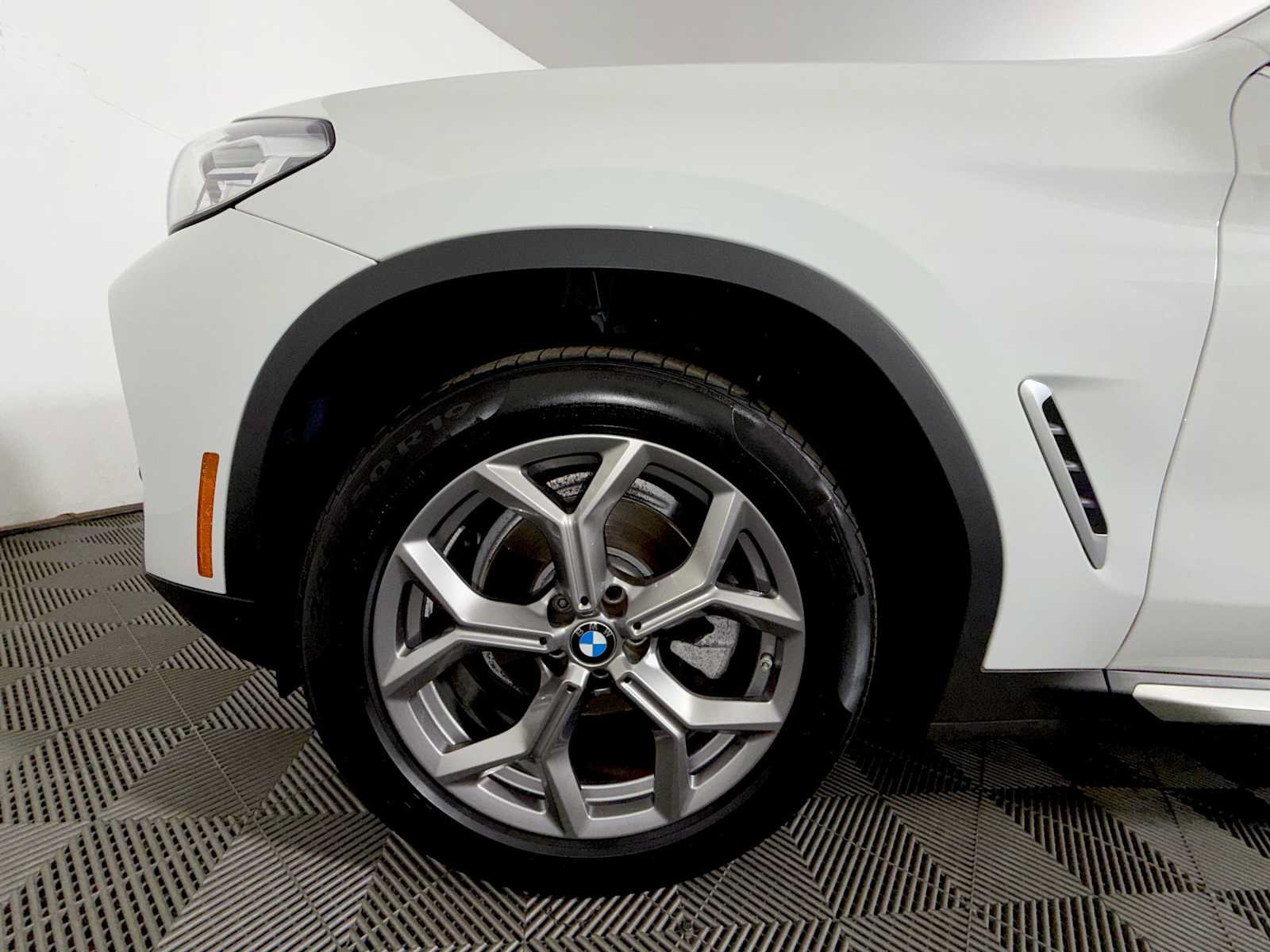 Used 2024 BMW X3 xDrive30i w/ Convenience Package AWD/4WD image 8
