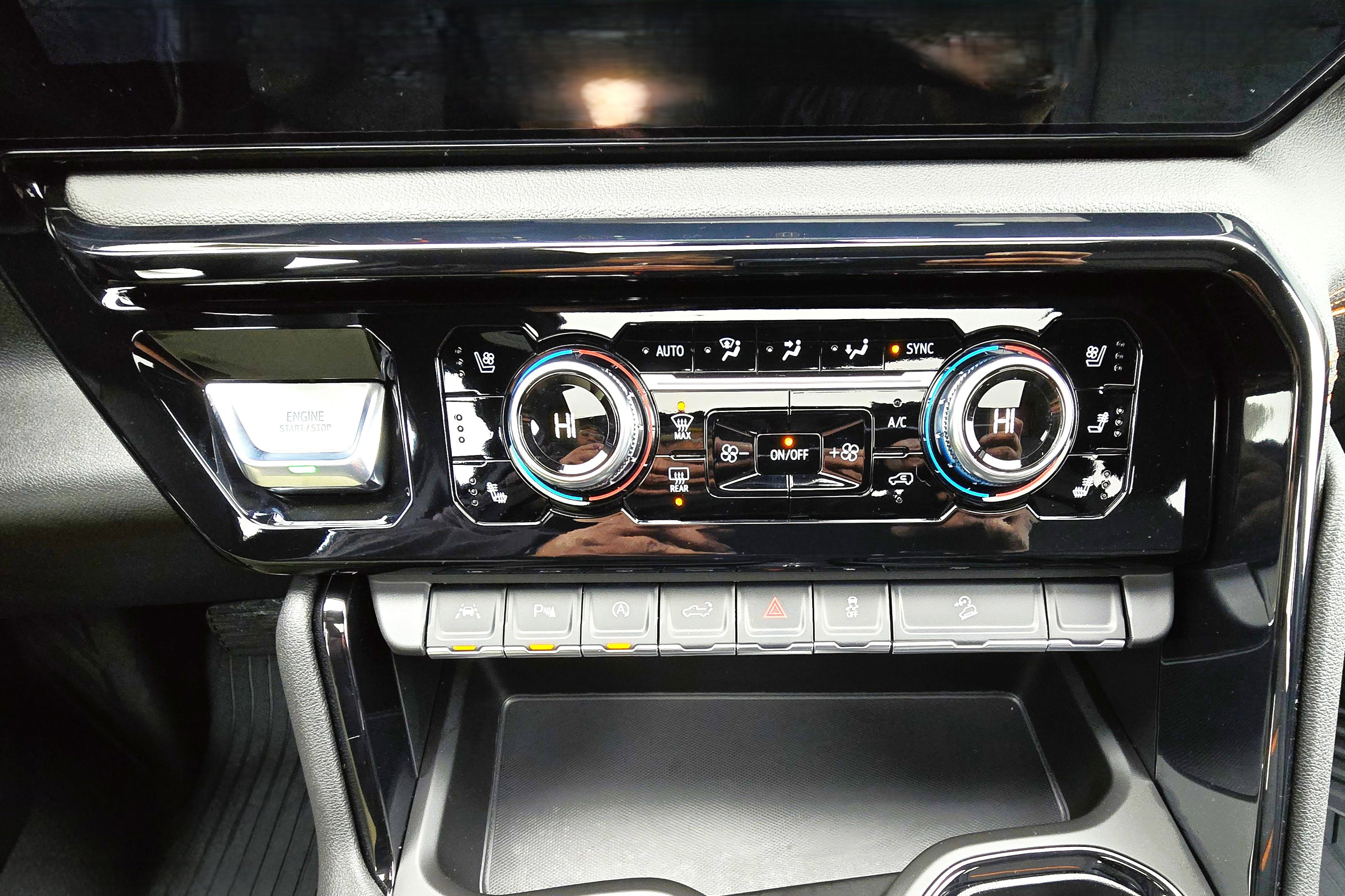 New 2026 GMC Sierra 1500 AT4 w/ AT4 Premium Package image 22