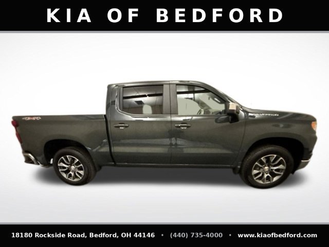 Used 2025 Chevrolet Silverado 1500 LT AWD/4WD image 4