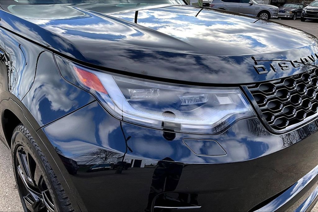 Used 2025 Land Rover Discovery Dynamic SE AWD/4WD image 33