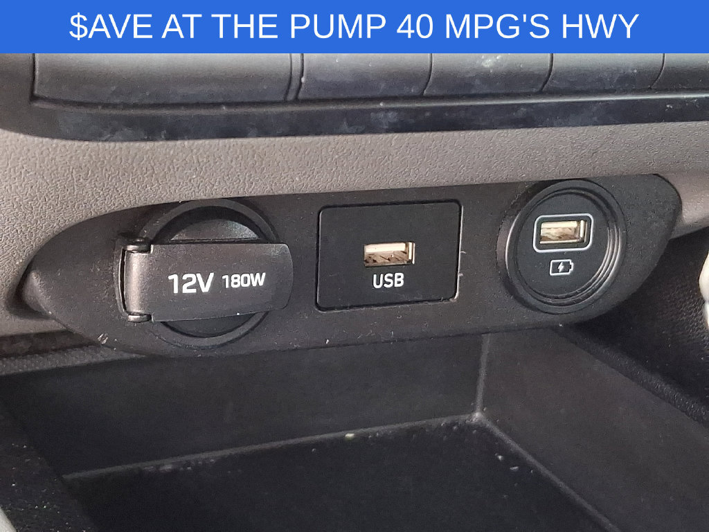 Used 2023 Hyundai Elantra SEL FWD image 22