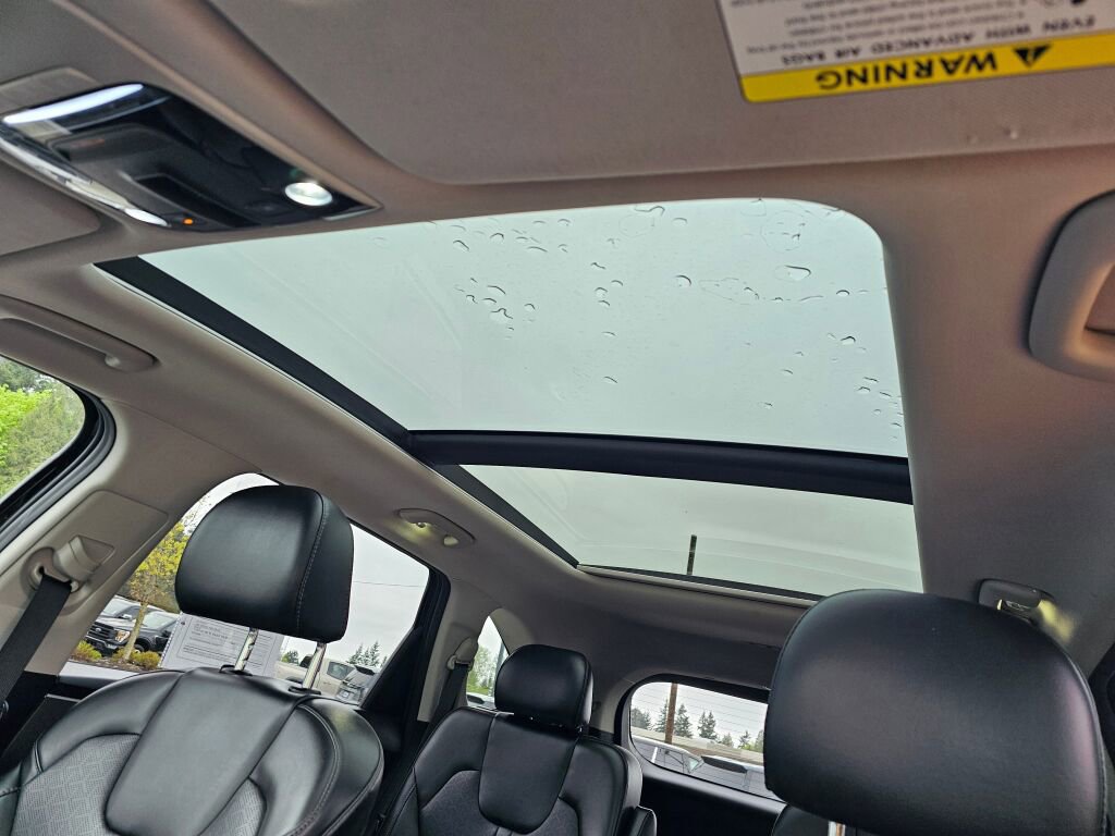 Used 2021 Kia Sorento SX AWD/4WD image 11