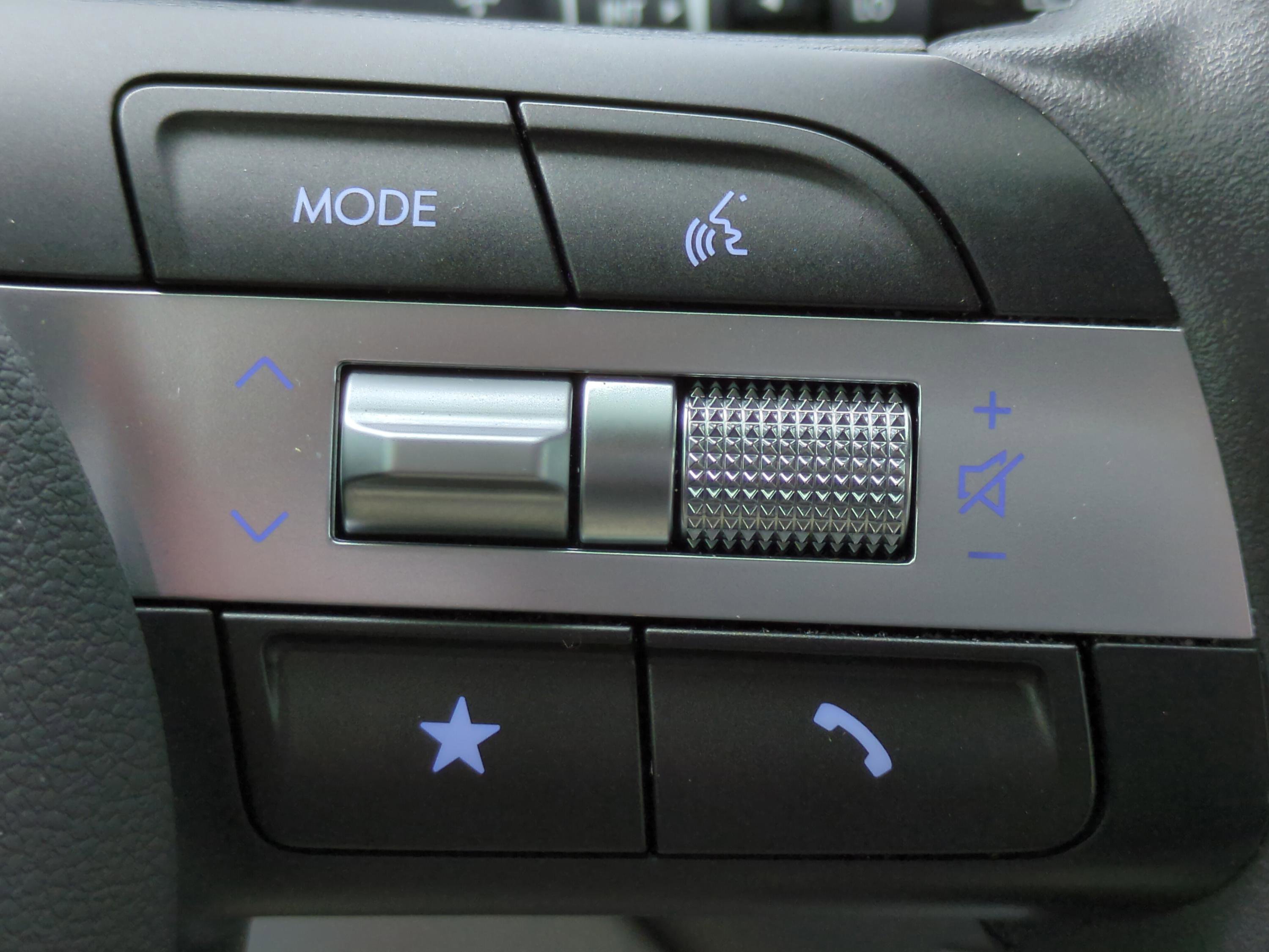 Certified 2024 Hyundai Kona SEL FWD image 15