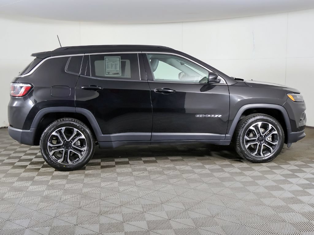 Used 2022 Jeep Compass Limited AWD/4WD image 18