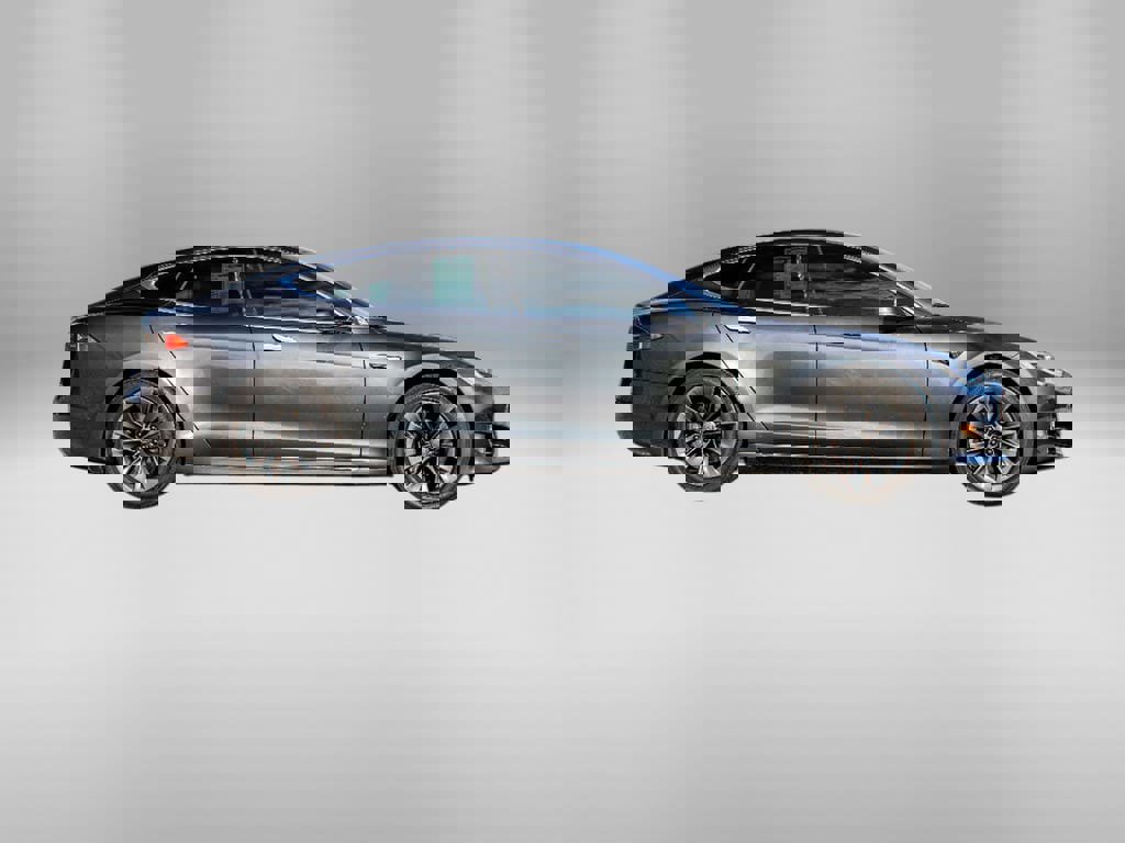 Used 2020 Tesla Model S Long Range Plus image 2