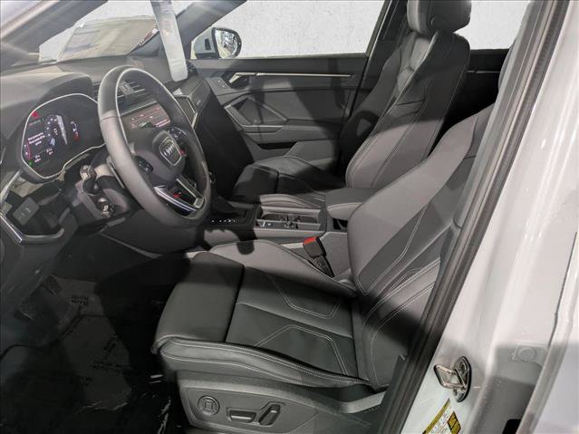 Certified 2025 Audi Q3 2.0T Premium w/ Black Optic Sport Package AWD/4WD image 4