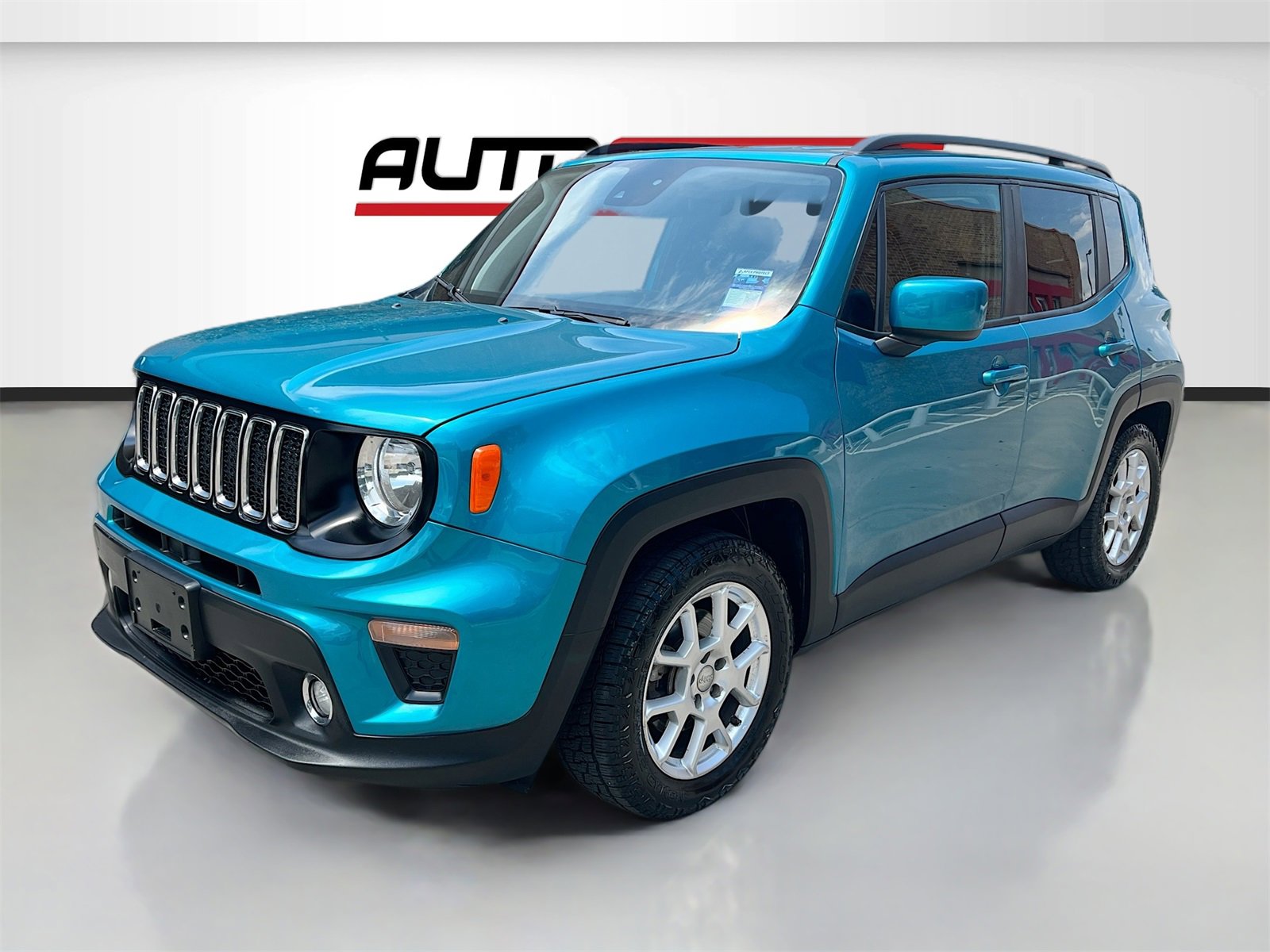 Used 2021 Jeep Renegade Latitude image 3