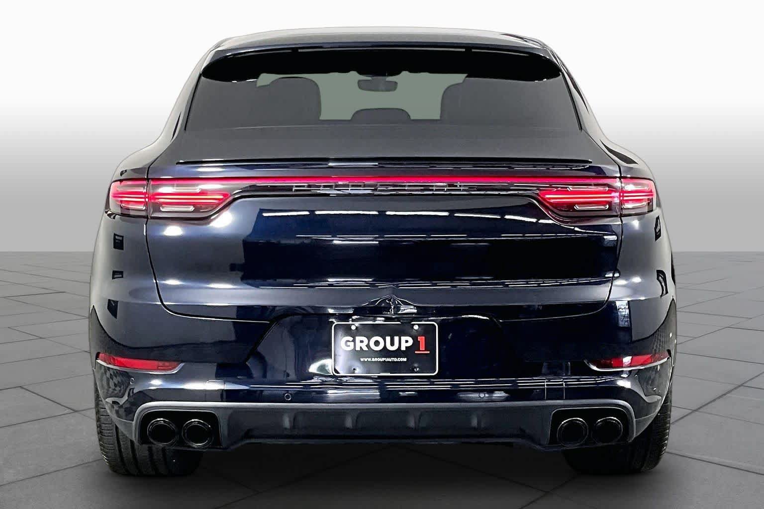 Used 2020 Porsche Cayenne AWD/4WD image 5