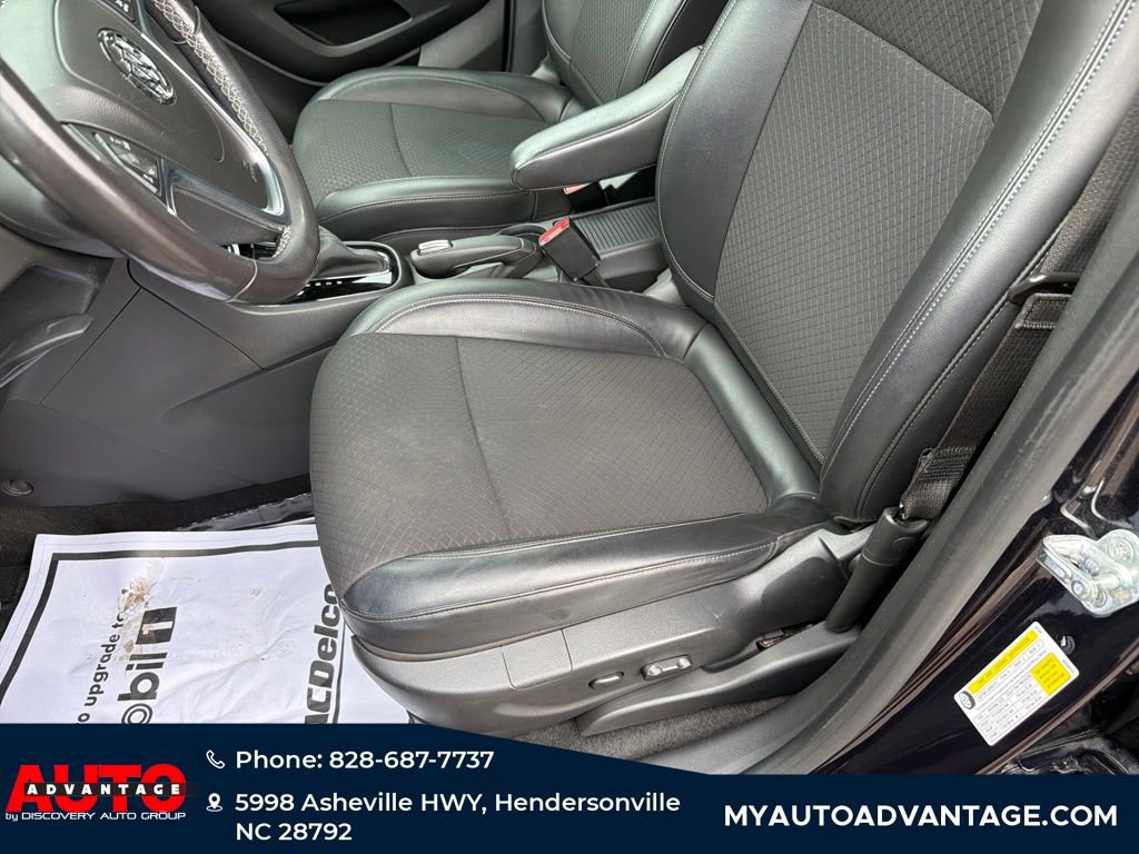 Used 2022 Buick Encore Preferred w/ Safety Package image 11