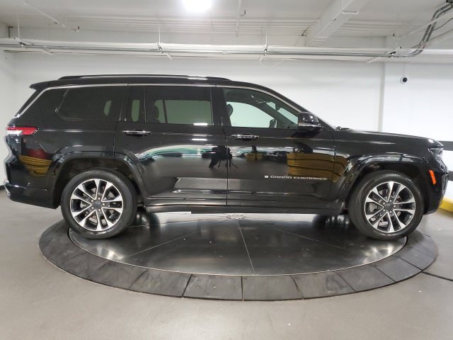 Used 2022 Jeep Grand Cherokee L Overland w/ Luxury Tech Group IV AWD/4WD image 12