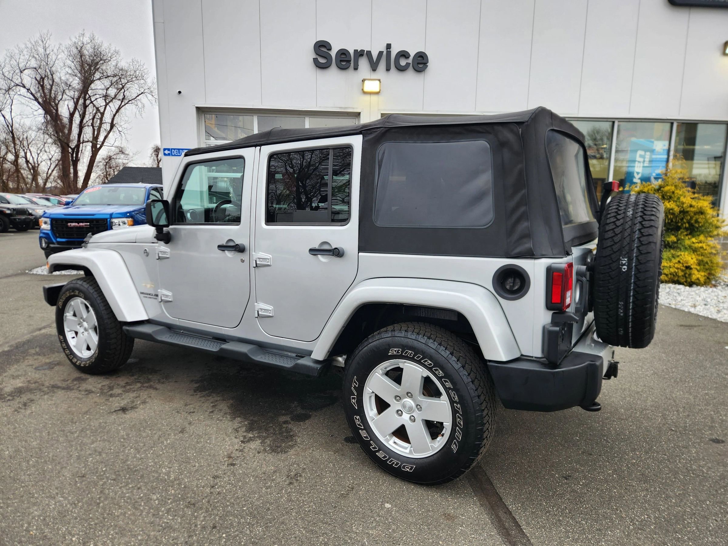 Used 2012 Jeep Wrangler Unlimited Sahara w/ Dual Top Group image 11