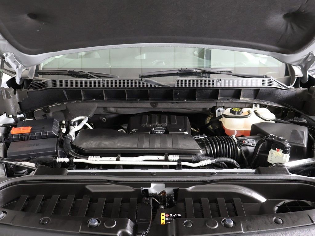 Used 2024 Chevrolet Silverado 1500 Custom AWD/4WD image 17