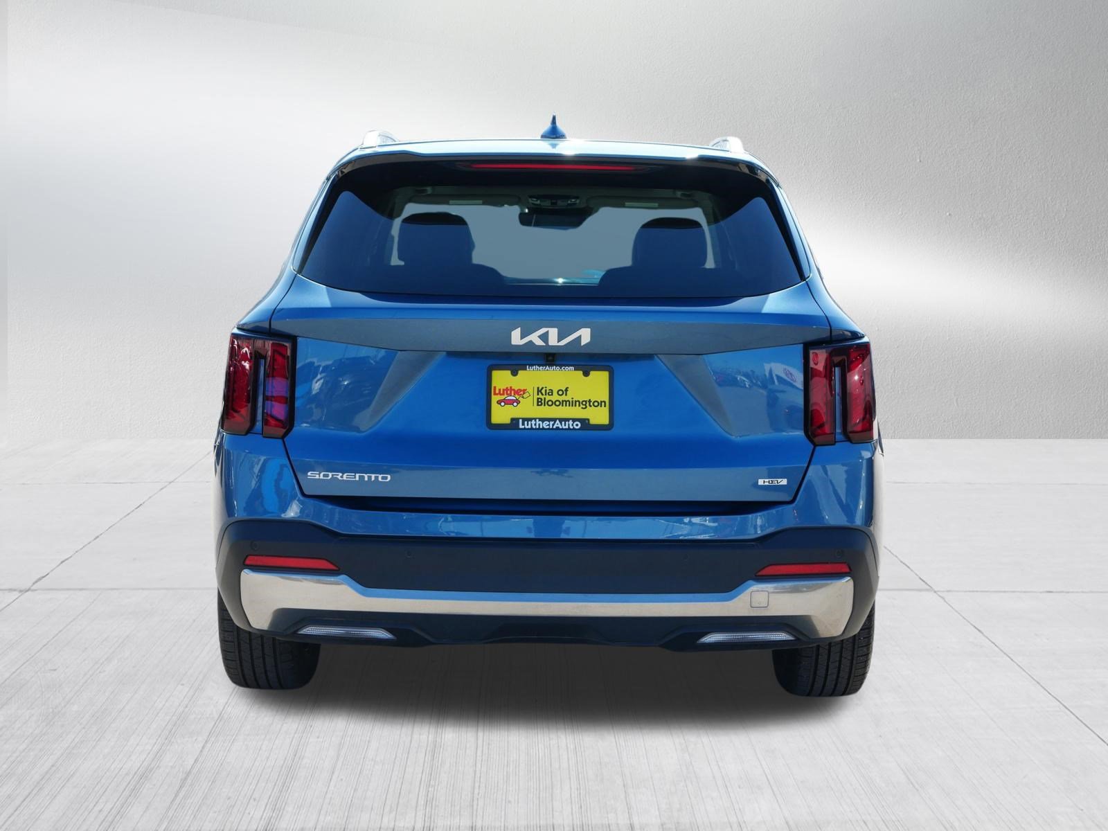 Certified 2025 Kia Sorento EX w/ EX Panoramic Sunroof Package image 6