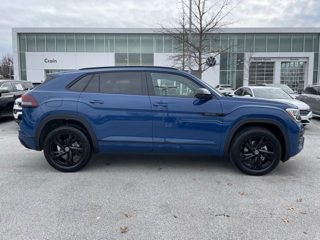 New 2025 Volkswagen Atlas Cross Sport SEL R-Line image 8