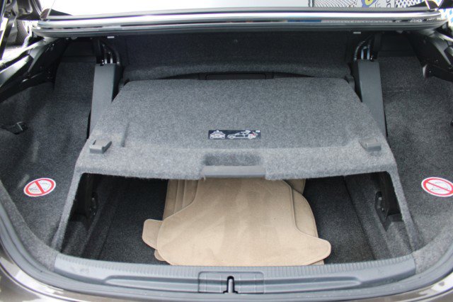 Used 2013 Volkswagen Eos Lux image 27